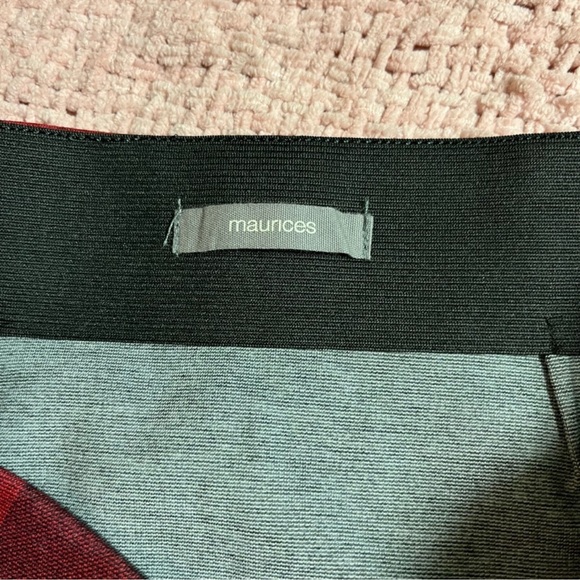 Maurices Medium Red and Black Buffalo Plaid A-Line Short Skirt - Picture 4 of 5